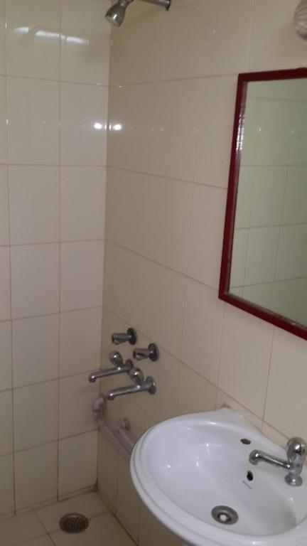 Pawan Hotel *